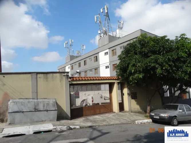 SOBRADO EM CONDOMÍNIO FECHADO NA VILA BUENOS AIRES