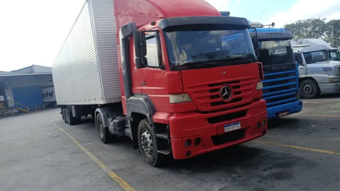 Axor 1938 ano 2002