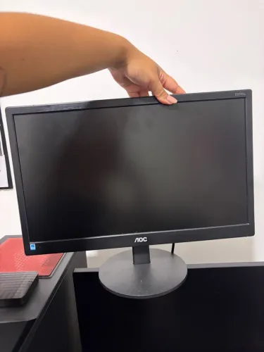 Monitor AOC 18,5?