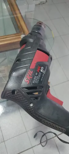 Furadeira Skil 110v ou 220v 550w