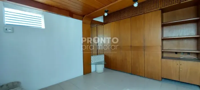 Apartamento com 5 quartos em Graças
