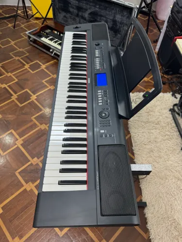 Teclado Yamaha NP-V60