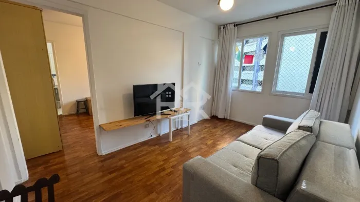Apartamento 1 dormitório mobiliado para alugar no Centro Histórico de Porto Alegre