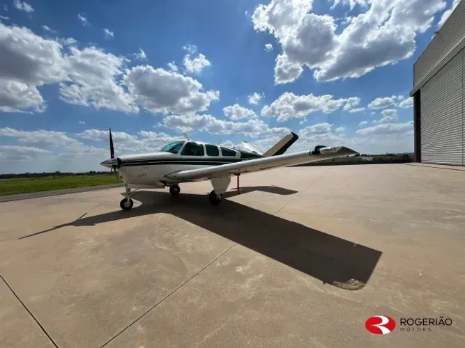 Bonanza V35B Beech Aircraft 1977