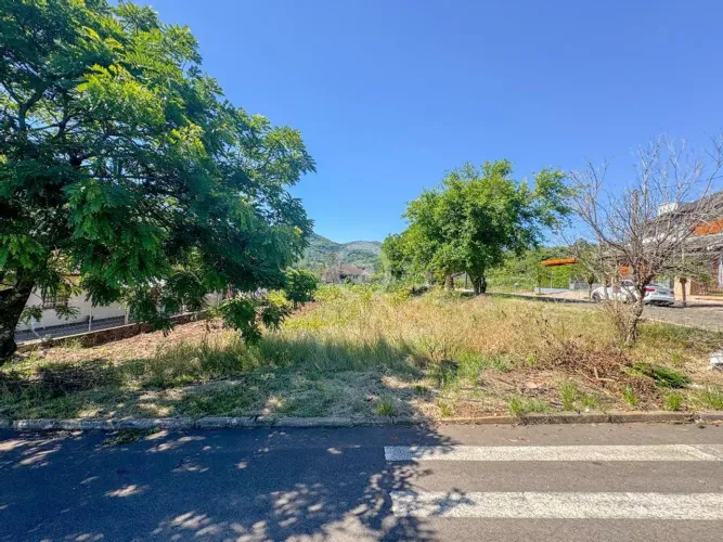 Terreno à venda em Dois Irmãos, Centro, com 390.69 m²