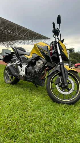Moto Twister Cb 300