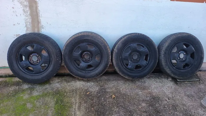 Jogo de Rodas Ford
