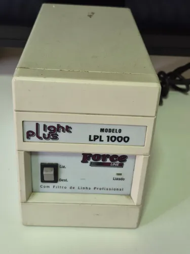 Estabilizador de tensão da marca Force Line - 110 V.