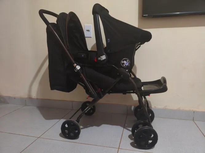 Carrinho + Bebê Conforto Cosco