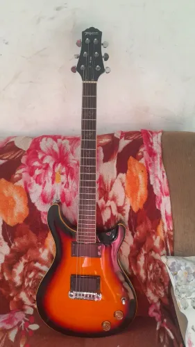 Guitarra tagima PR 200
