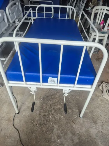 Cama hospitalar c colchão