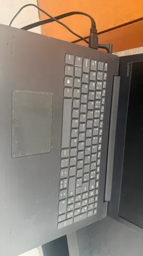 Vende-se notebook Lenovo