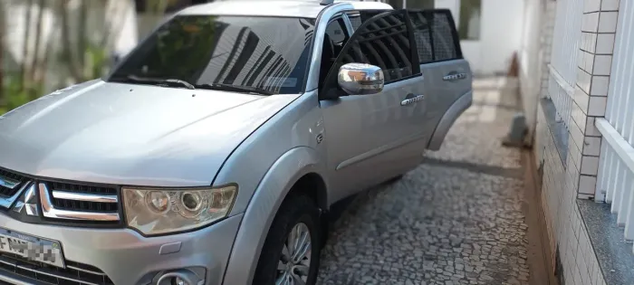 Mitsubishi Pajero Dakar HPE 3.2 4X4 T.I Dies 5P AUT 2015