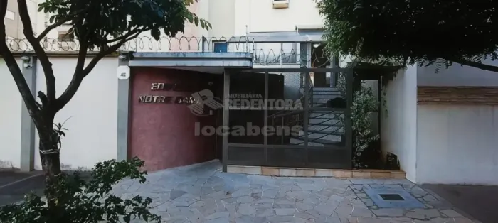 Apartamento com 3 dormitórios sendo 1 tipo apartamento, escritório e 2 vagas de garagem.