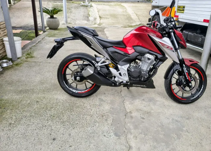 Vendo CB 300F com ABS