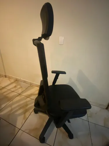 Cadeira Presidente Brizza Tela Ergonômica semi nova 