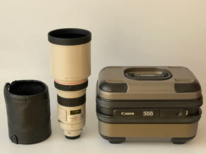 Canon EF 300mm f/2.8L IS USM
