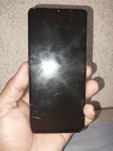 Vendo celular a32 128 Gb precisa ser trocado o display  chama no pv * 