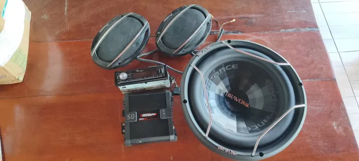 Vendo ou troco som automotivo por vídeo game