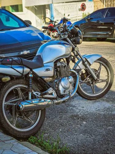 Vende-se Suzuki yes 125 (motor tanque de guerra)