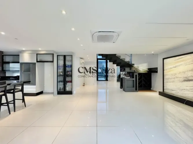 Casa à venda e locação no Alphaville 2 em Londrina | 4 suítes | 264m² | piscina | alto pad