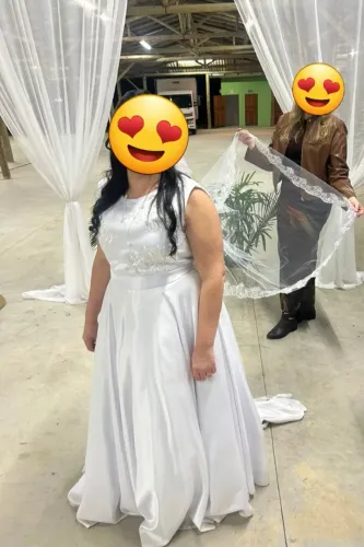 Vestido de noiva luxo