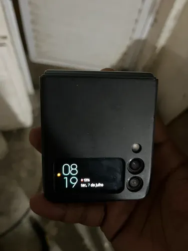 Samsung Galaxy Z Flip 3