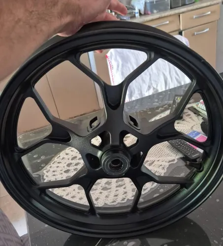 Vende-se roda dianteira da mt03 2016 a 2025 ABS