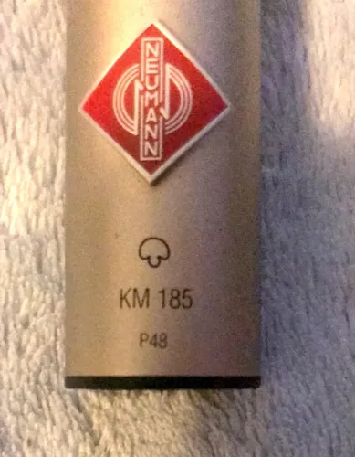 Microfone condensador de diafragma pequeno hipercardioide Neumann KM 185 Novo cabo de 10 m