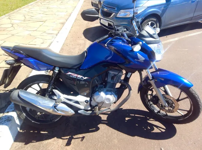 CG Fan 160 - Moto conservada e revisada
