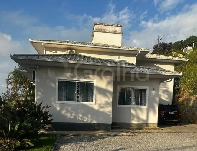 Casa para Venda em Florianópolis, Costeira do Pirajubaé, 6 dormitórios, 2 banheiros, 2 vag