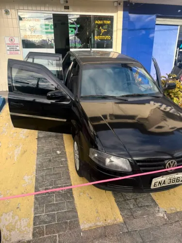 Volkswagen Gol Geração IV Titan 1.0 8V Total Flex Mec. 4P 2010