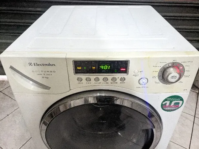 Lava e seca Electrolux 9KG funcionando perfeitamente