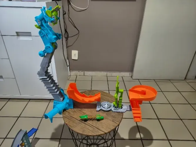 Pista Hot Wheels laboratório de monstros 