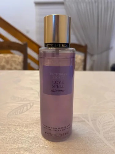 Body splashes da Victoria?s Secret