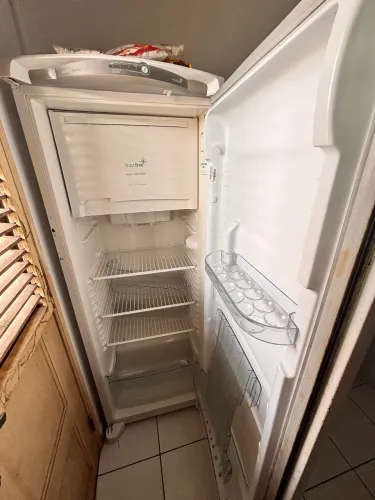 Geladeira Consul Facilite Frost Free - Ótimo estado e funcionando perfeitamente