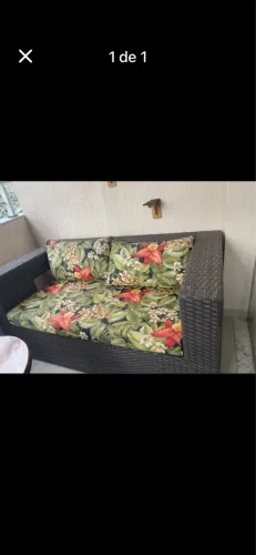 Poltrona em fibra sintética