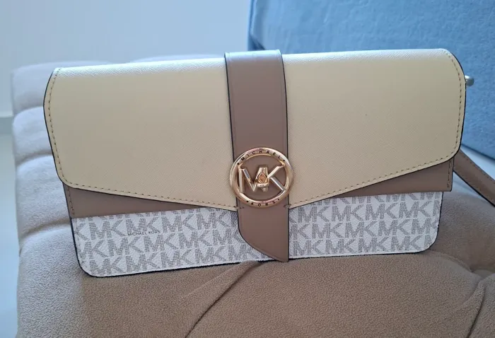 Bolsa Michael Kors nova