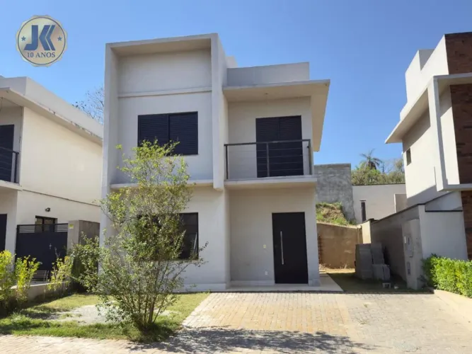 Casa à venda e para alugar em Jaguariúna, Centro, com 3 quartos, com 100 m², Residencial V