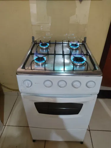 Fogão conservado