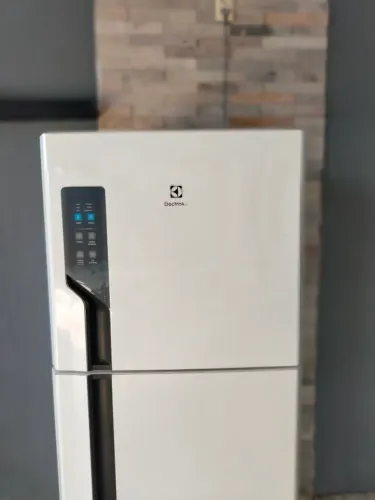 Geladeira Electrolux Frost Free 431 litros.