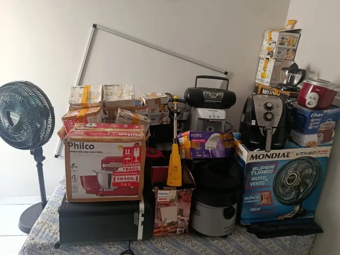 Lote a venda de eletrodomésticos com voltagem 220 e 110 alguns novos na caixa
