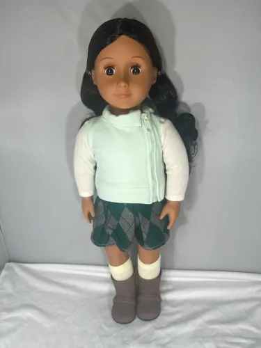 Boneca Our Generation April Linda