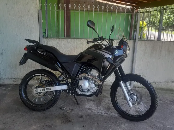 Vendo ou troco por carro