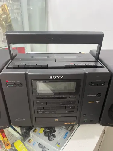 Rádio Sony cfd758