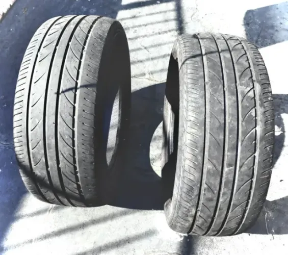 Par de pneus Comforser 225/50/17 CF500