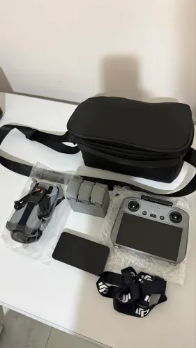 Vendo DJI Mini 5 Pro Combo Fly More Zero