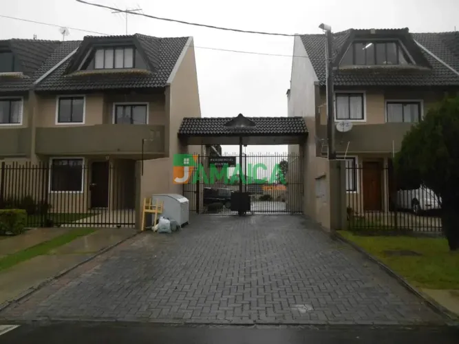 Sobrado Triplex com 140,54m² para locação na Rua Doutor Alfredo Vieira Barcelos no Uberaba