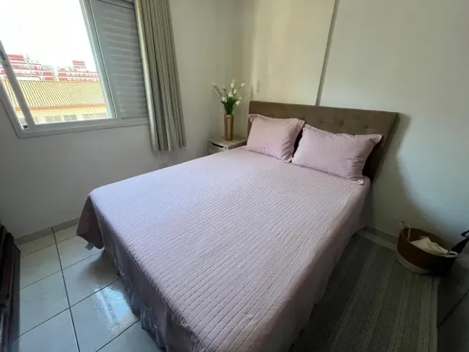 Cama Box Qeen (Box + Colchão + Cabeceira em suede marrom) excelente estado.