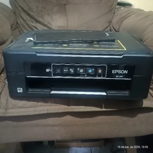 Impressora Epson XP 241 - com defeito. Para reparo ou retirada de peças. Doação